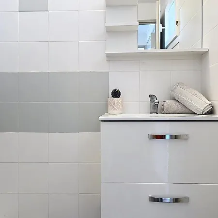 Le Cocon De Richelieu 2ch, Parking, Proche Apartment